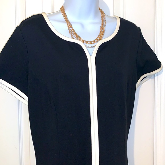 TALBOTS BLACK & WHITE SHEATH DRESS - Picture 2 of 7